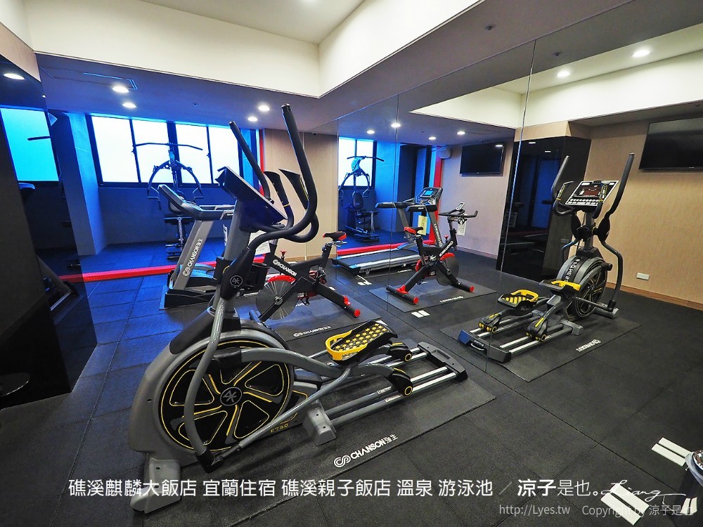 宜蘭-礁溪麒麟大飯店(早餐&房型) 湯屋坐擁龜山島美景 溫泉SPA水療區x游泳池x露天泡湯池 親子玩水去