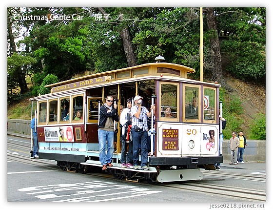 Christmas Cable Car 17