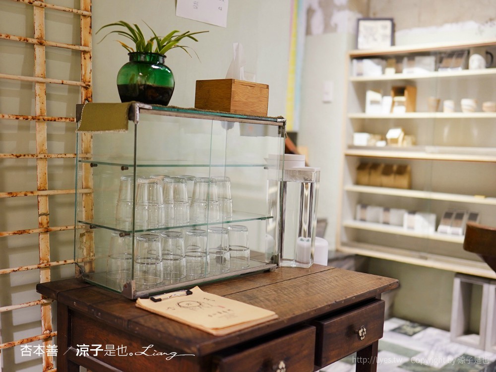 杏本善杏仁茶 菜單 台南美食 小吃 老宅餐廳 肉桂捲 有機紅茶 柴燒陶器