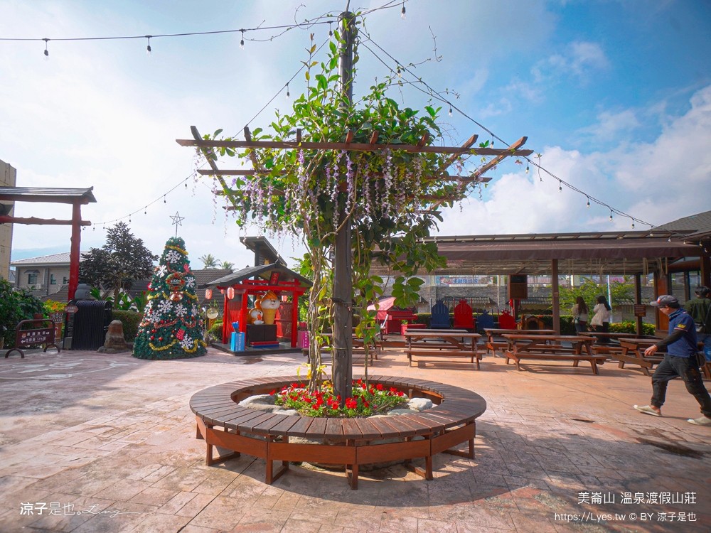 美崙山溫泉渡假山莊 高雄 寶來不老溫泉飯店 房價 親子溜滑梯房型 星空湯屋住宿 露天溫泉 評價 包棟住宿