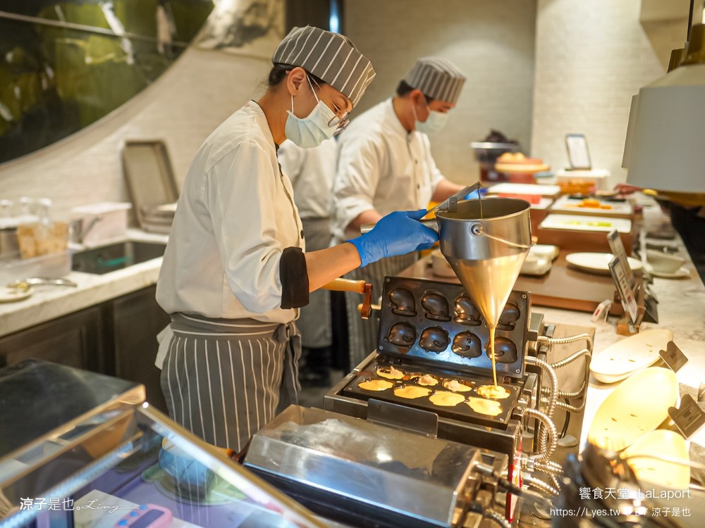 饗食天堂 lalaport 台中吃到飽推薦 必吃料理 台中美食 吃到飽餐廳 buffet 價位 牛排 生魚片 甜點