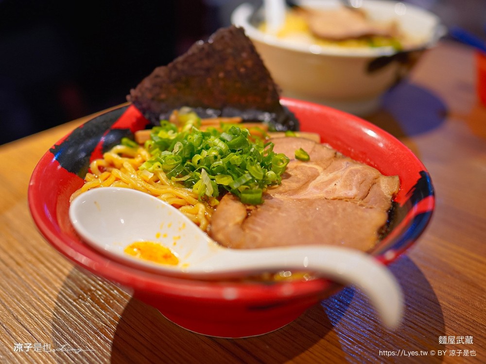 麵屋武藏 武骨 菜單 高雄美食 高鐵左營站 高雄拉麵 訂位 日式拉麵