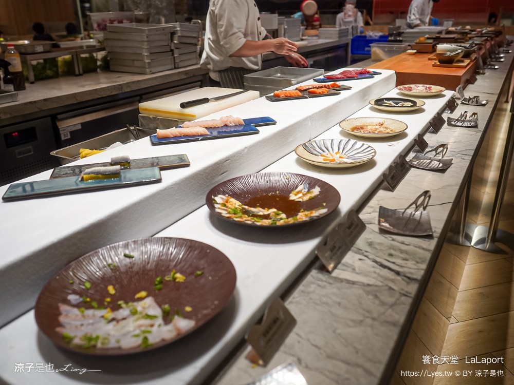 饗食天堂 lalaport 台中吃到飽推薦 必吃料理 台中美食 吃到飽餐廳 buffet 價位 牛排 生魚片 甜點