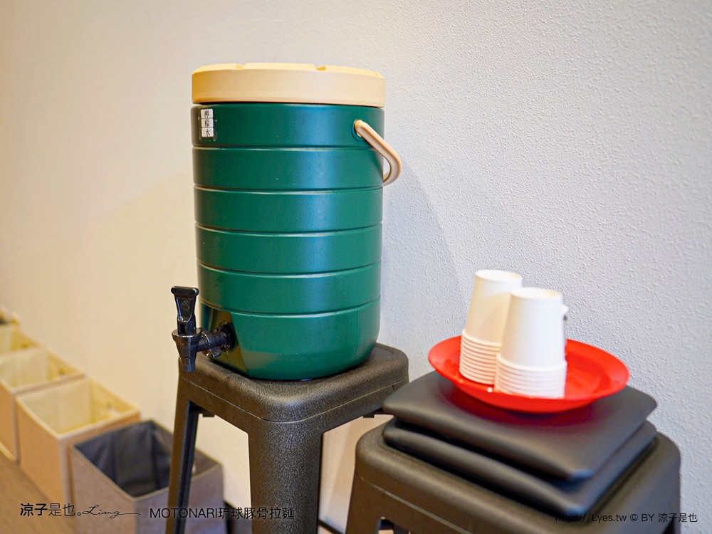 motonari 琉球豚骨拉麵 中友百貨 台中日式拉麵 日本人 沖繩拉麵 叉燒