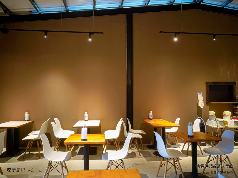 快雲時晴 覺味食飲 菜單 台南景觀餐廳 台南白河 夜景咖啡館 夕陽黃昏 台南夜景 訂位 預約制