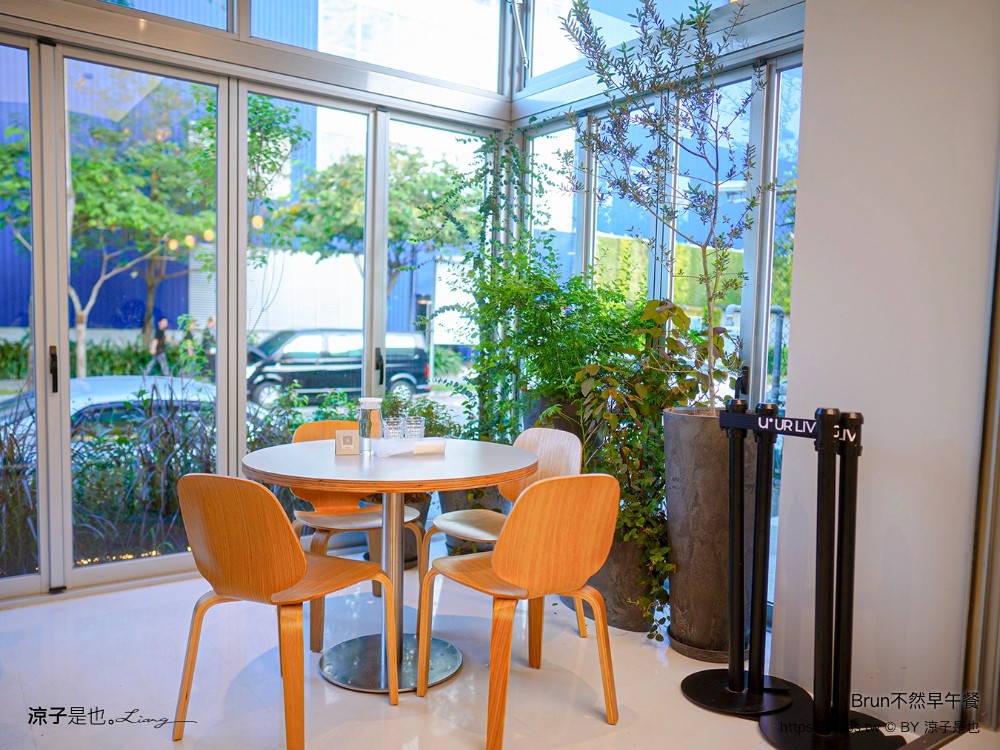 brun不然 菜單 台中文心森林店 台中早午餐 台中南屯美食 法式吐司 訂位 早午餐推薦 ur living