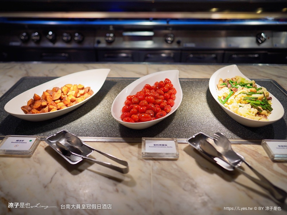 台南 大員皇冠假日酒店 台南安平住宿 親子飯店 泳池 安平 早餐 自助餐 海景房