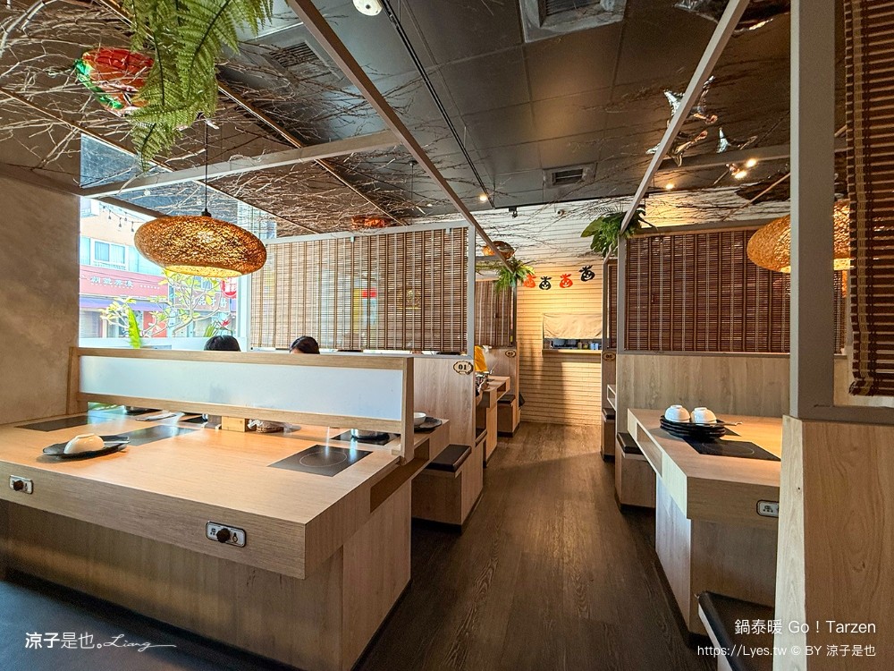 鍋泰暖 泰式南洋火鍋 台中美食 台中火鍋 大里美食 泰式火鍋 吃到飽餐廳 冬蔭功 肉骨茶 自助吧 蔬食飲品