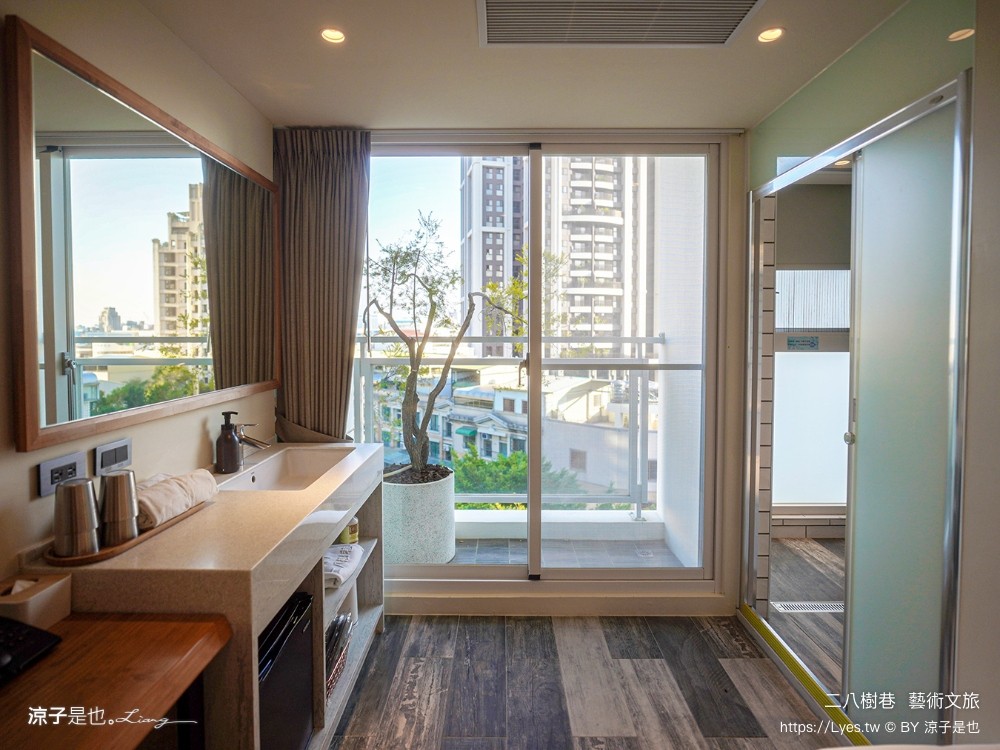 二八樹巷藝術文旅 台中逢甲住宿 西屯親子飯店 台中親子住宿推薦 和室房間 點心自助吧 公園 youbike