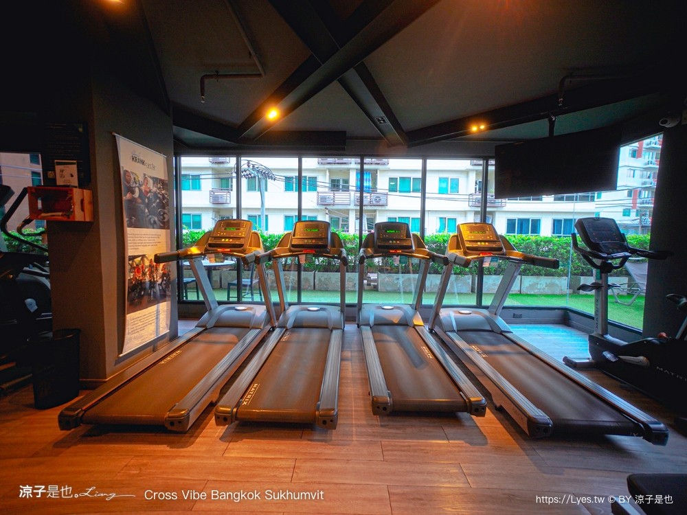 曼谷住宿 Cross Vibe Bangkok Sukhumvit 泰國飯店 四星級 親子飯店推薦 bts on nut 公寓式旅店 房價 交通 素坤逸