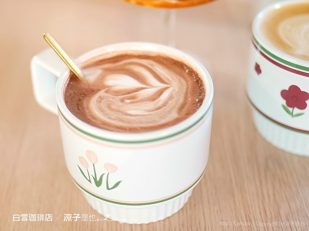 白雪珈琲店 台南南區 咖啡館 菜單 鹽埕出張所 古蹟 咖啡廳 台南景點