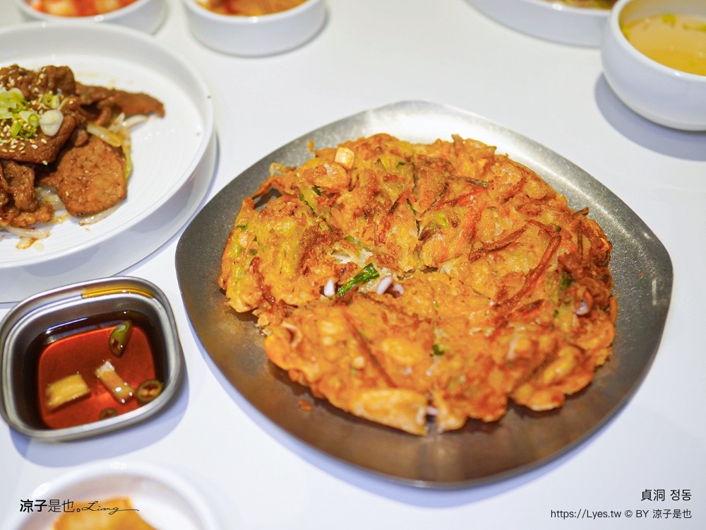 貞洞 菜單 台中韓式料理 韓國人 逢甲夜市美食 豬肉湯飯 海鮮煎餅 馬鈴薯燉排骨湯、辣炒魷魚 醃烤豬肉