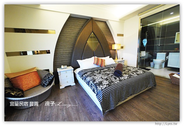 宜蘭民宿-晨園民宿-靠近傳藝中心，每間房都有陽台可以放空的宜蘭民宿