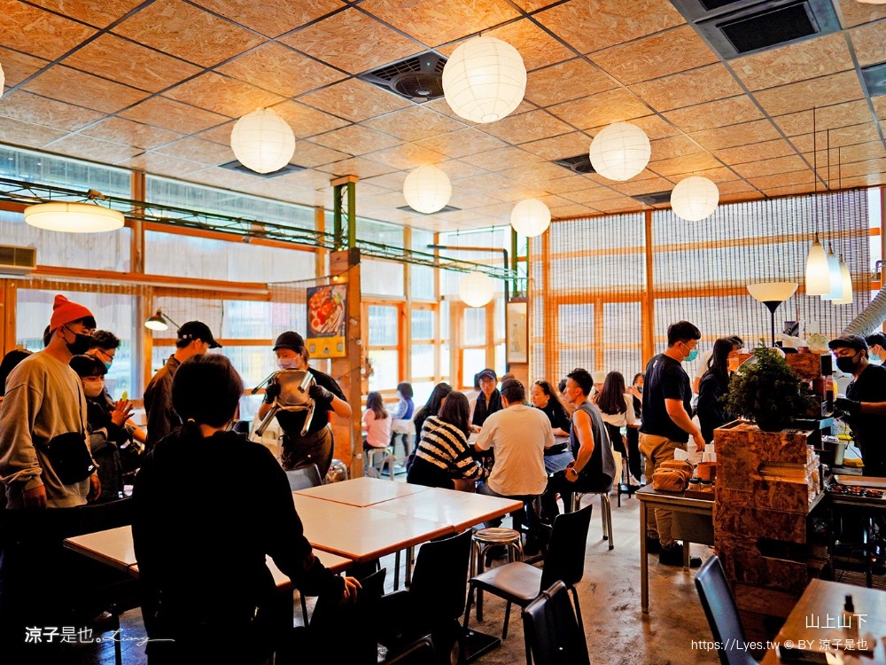 山上山下 菜單 南投埔里美食 山上山下咖哩飯專賣店 桃米村 唐揚雞 炸豬排 唐揚雞 炸豬排