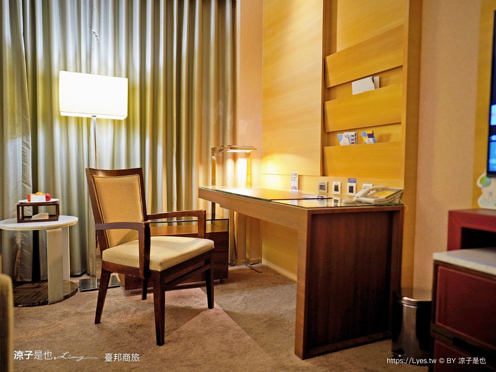 臺邦商旅 安平住宿推薦 房型 早餐 高CP值 台南親子住宿 空中花園 健身房 Gogoro
