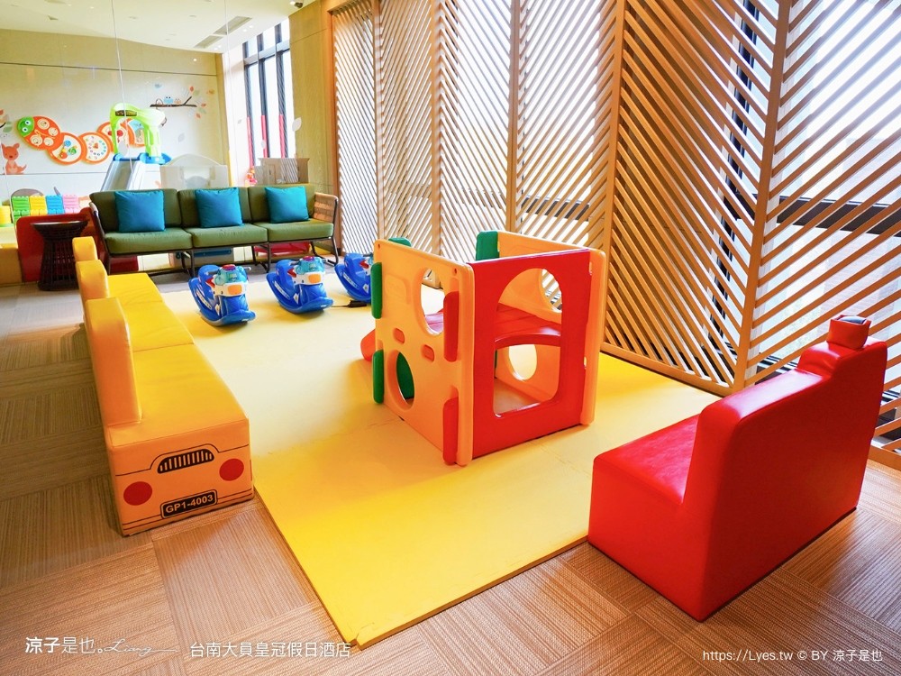 台南 大員皇冠假日酒店 台南安平住宿 親子飯店 泳池 安平 早餐 自助餐 海景房