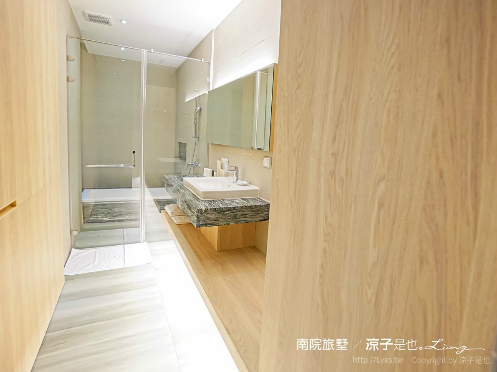 南院旅墅 嘉義住宿飯店推薦 CP值 早餐 地址 交通 雙人房 泳池