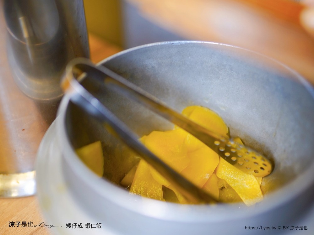 矮仔成蝦仁飯 菜單 台南美食 火燒蝦仁飯 百年小吃 海安路美食 鴨蛋湯 台南必吃老店