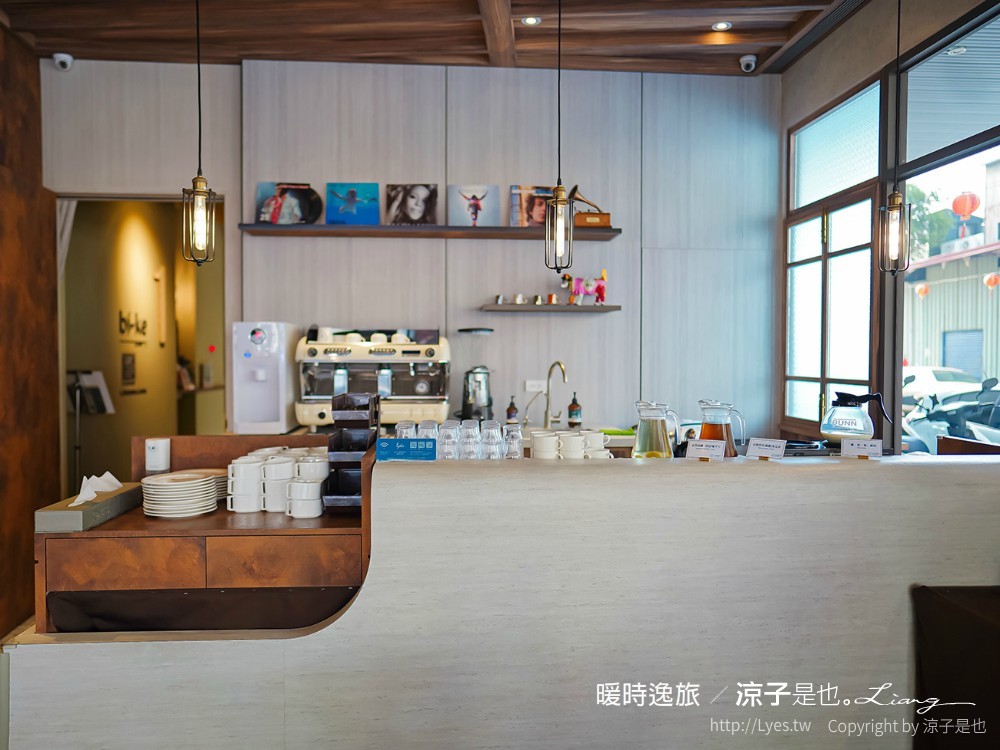 暖時逸旅 早餐 台南住宿 文青復古 國華街 赤嵌樓 永樂市場 台南親子飯店 Somer Hotel 三人房房型 房價