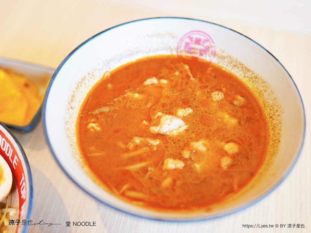 堂noodle 菜單 台中 LaLaport 三井美食街餐廳 滿堂紅 品牌 麻辣湯 肉麻麵 醬醬麵