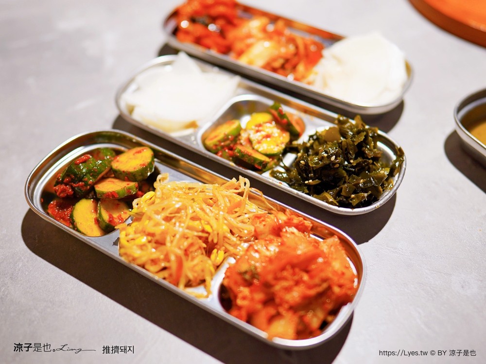 推擠 美食小吃 韓國烤肉 韓式小菜吃到飽 霜淇淋 無限供應