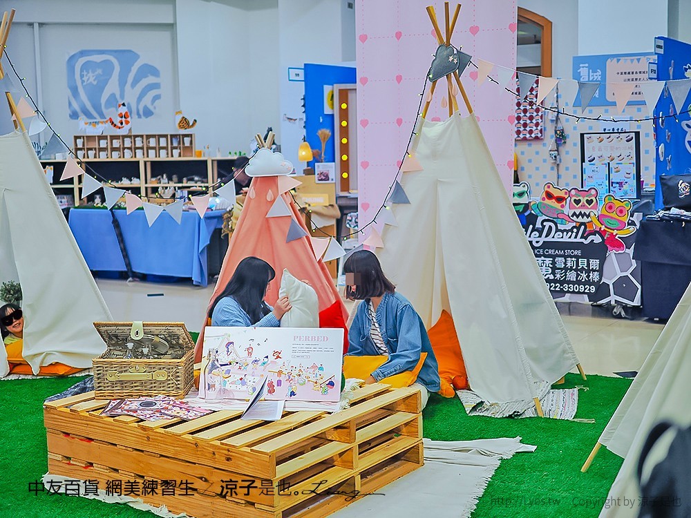 中友百貨 網美練習生