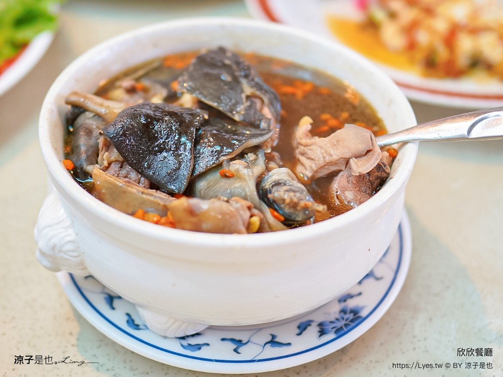 欣欣餐廳 菜單 台南美食 台菜 2022 米其林餐盤 合菜推薦 年菜 阿塗師