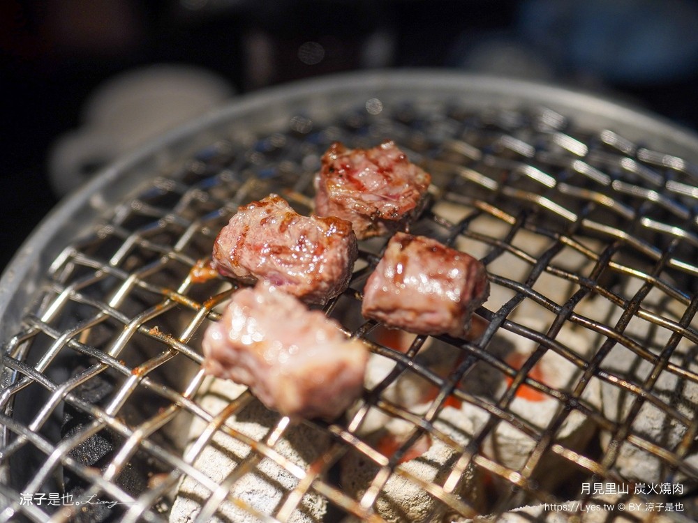 月見里山炭火燒肉 匠屋 菜單 台中燒肉 台中北屯美食 台中燒肉推薦 北屯美食 和牛燒肉 台中景觀餐廳 慶生優惠 當日壽星