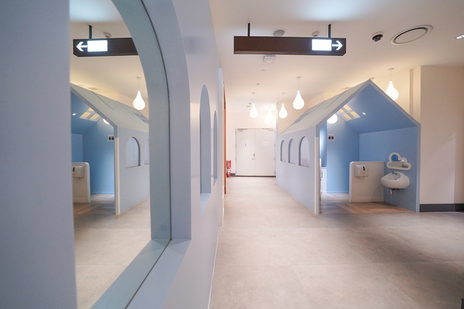 曼谷-逛 ICONSIAM暹羅天地 你需要知道這7件事！ 交通、品牌、餐廳、折扣、活動…室內水上市場好特別啊