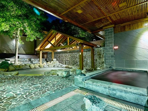 儷景溫泉會館 台南關子嶺溫泉飯店 泥漿溫泉住宿 尊榮館雙人房 戶外溫泉設施