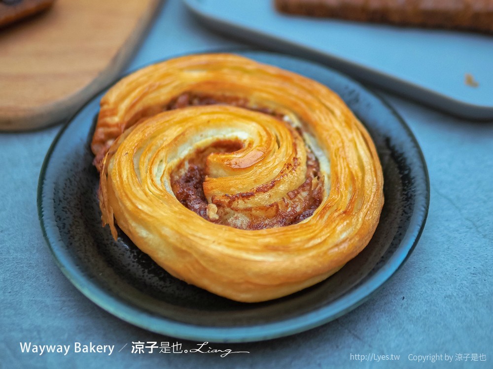 餵餵麵包 台中北屯 美食 餐廳 小吃 麵包店 生吐司 可頌 巧克力卡雷酥 Wayway Bakery