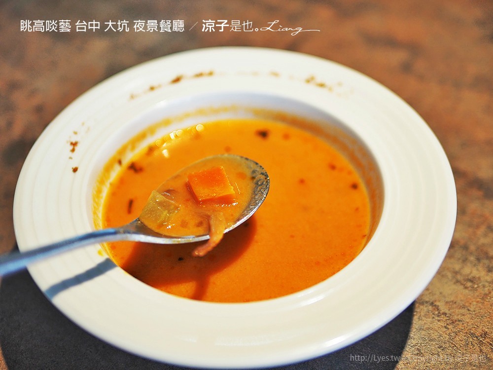 眺高啖藝 台中 大坑 夜景餐廳