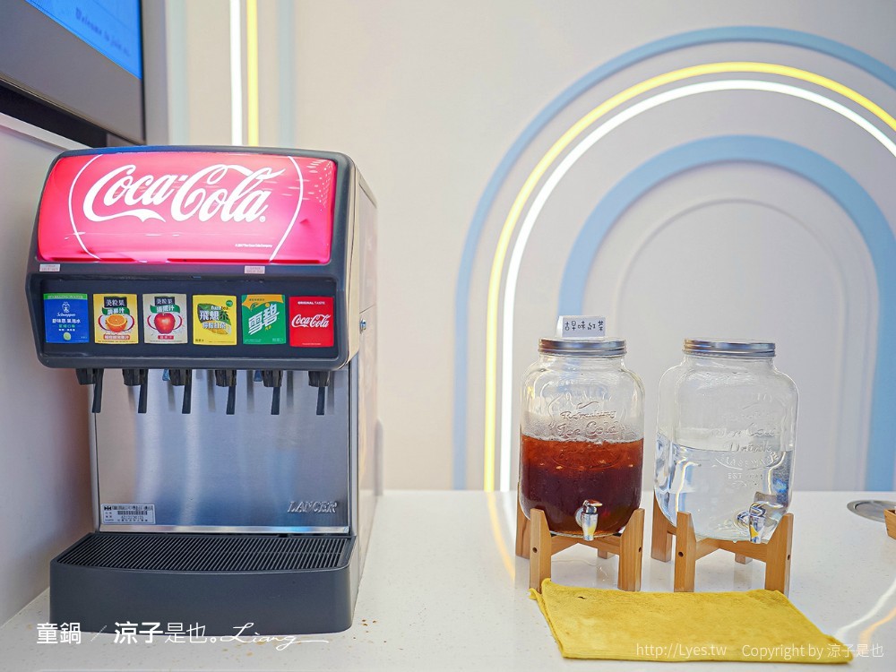 童鍋 親子火鍋 台中 親子餐廳 秀泰文心店 遊戲室 網美 打卡 IG 北歐風