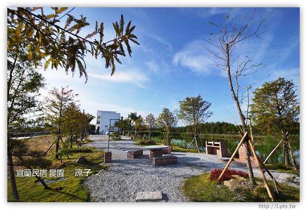 宜蘭民宿-晨園民宿-靠近傳藝中心，每間房都有陽台可以放空的宜蘭民宿