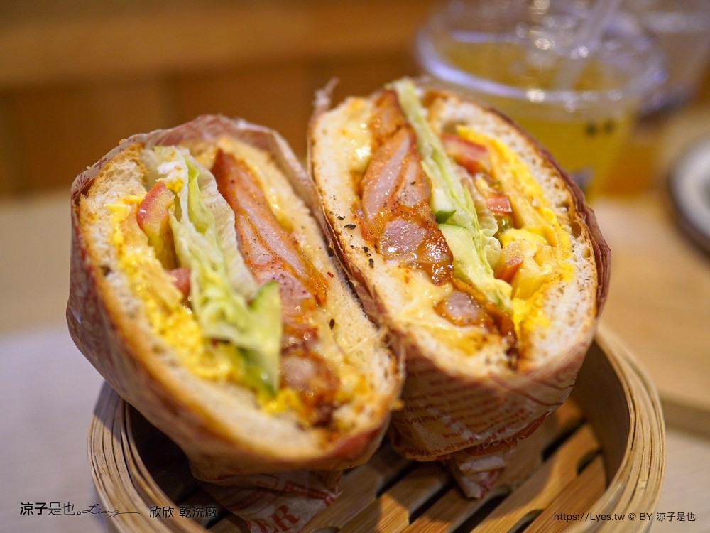 欣欣乾洗廠 菜單 台中早午餐 火車站 文青咖啡廳 台中老宅餐廳 寵物友善咖啡廳 台中ig美食 特色餐廳 復古