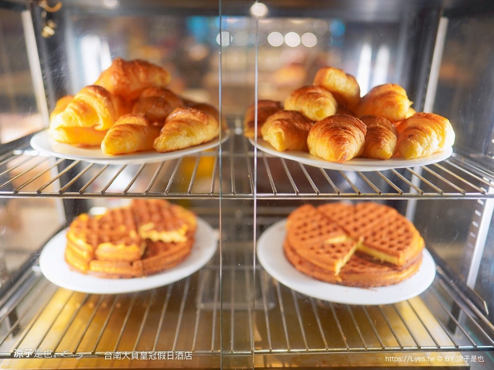 台南 大員皇冠假日酒店 台南安平住宿 親子飯店 泳池 安平 早餐 自助餐 海景房