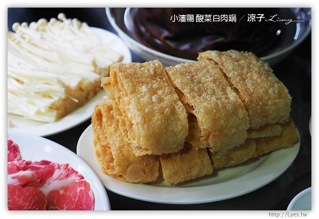 台中-小瀋陽 酸菜白肉鍋-天冷又到了吃火鍋的好時機(搬到太原路囉)