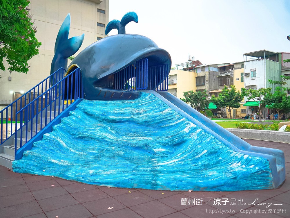 屏東親子景點 蘭州街特色公園 勝利森林動物溜滑梯 免門票親子公園 恐龍