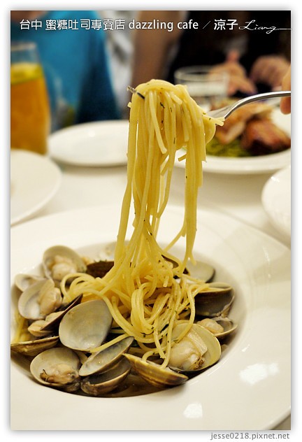 台中-Dazzling cafe 蜜糖吐司專賣店-終於吃到Dazzling cafe蜜糖吐司創始店