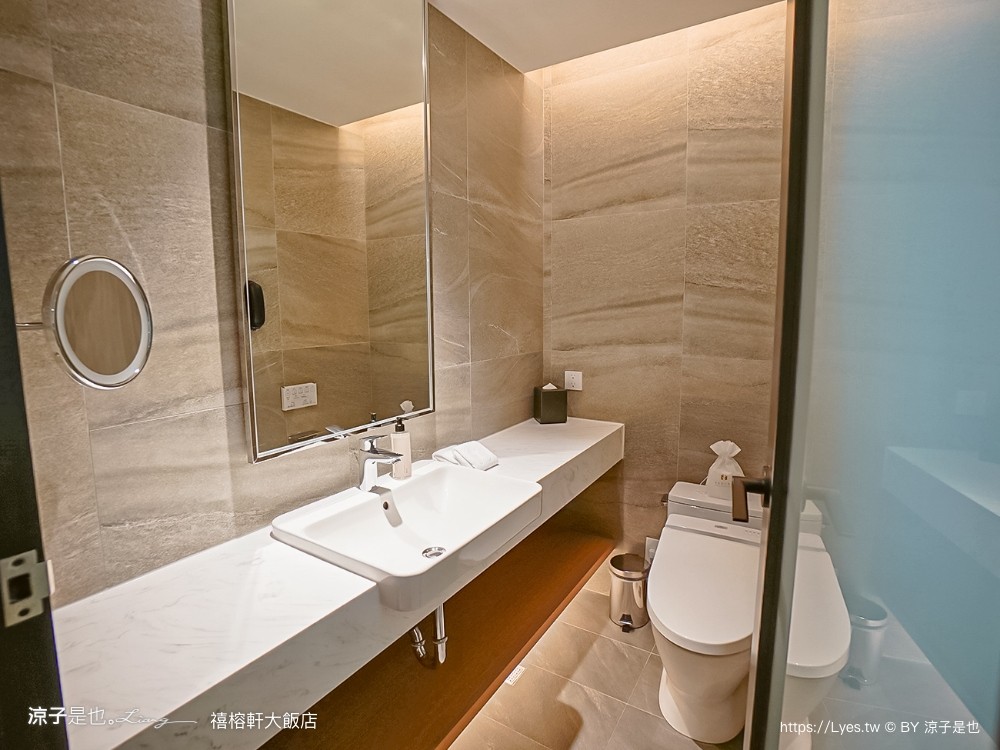 禧榕軒大飯店 台南新開幕 火車站住宿飯店 雙人房 四人房 家庭房 房型開箱 頂樓空中花園泳池 房價