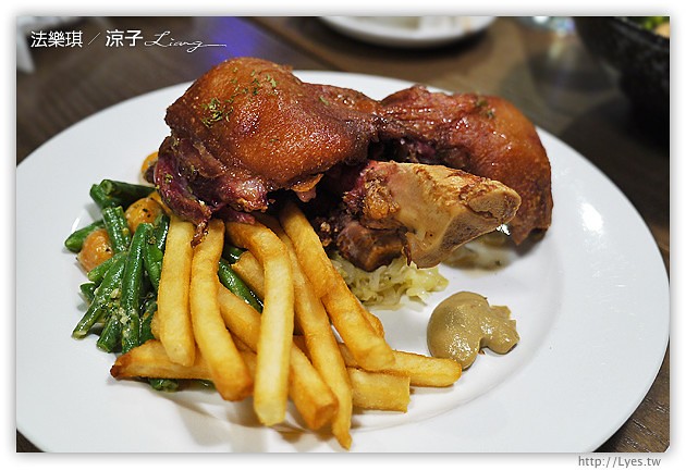 台中-法樂琪 廣三Sogo店-來試試法樂琪的輕食排餐吧！