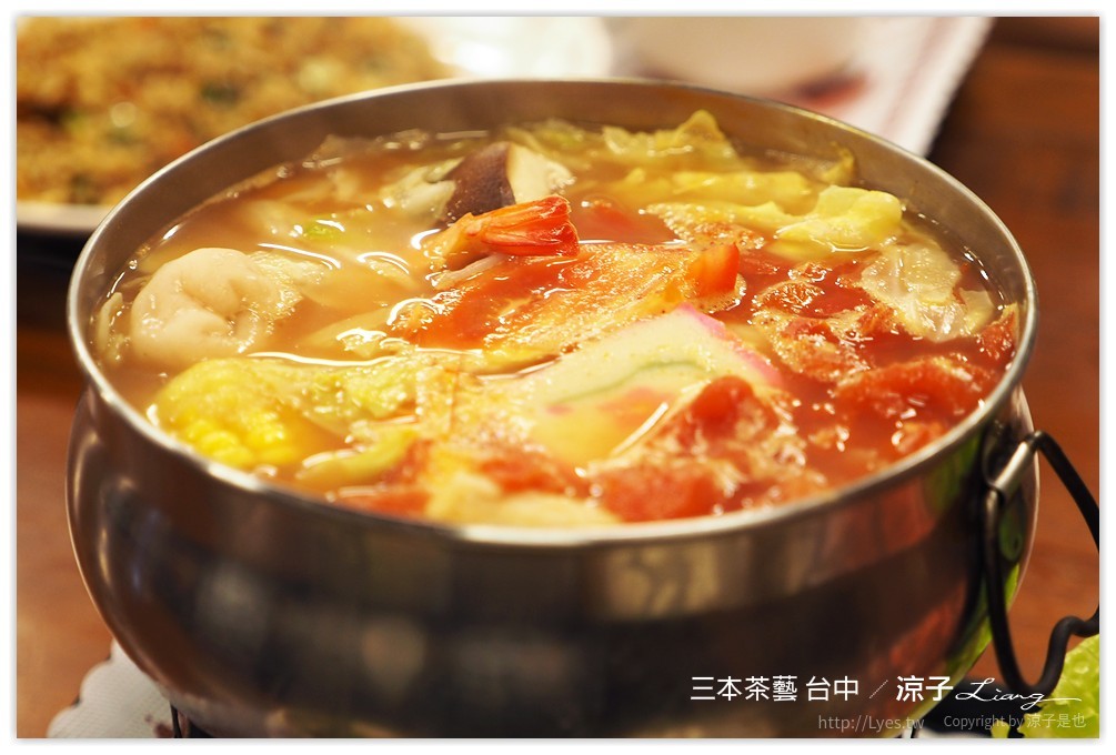 台中-三本茶藝簡餐店 大坑附近菜色多樣化的人氣簡餐店