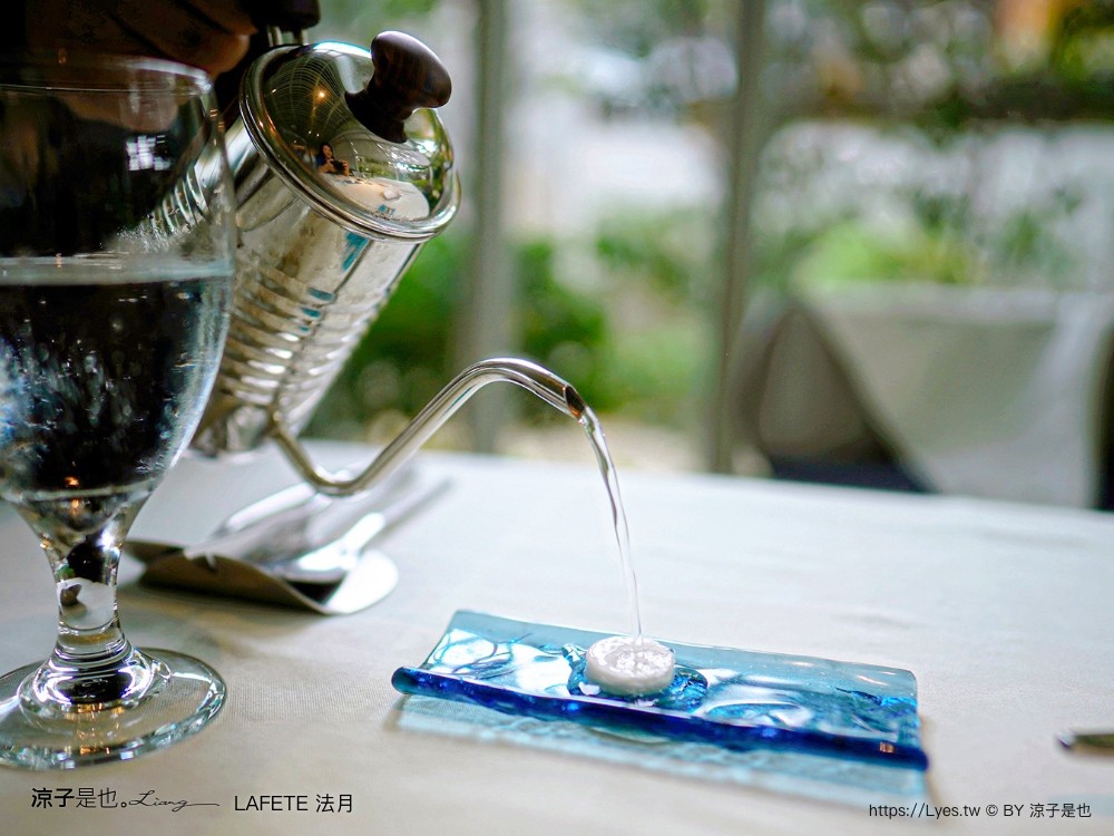 lafete．法月 菜單 台中 法式料理 約會慶生餐廳 玻璃屋 老宅 庭園餐廳 台中西區 景觀餐廳 午間套餐 晚餐 假日套餐 訂位