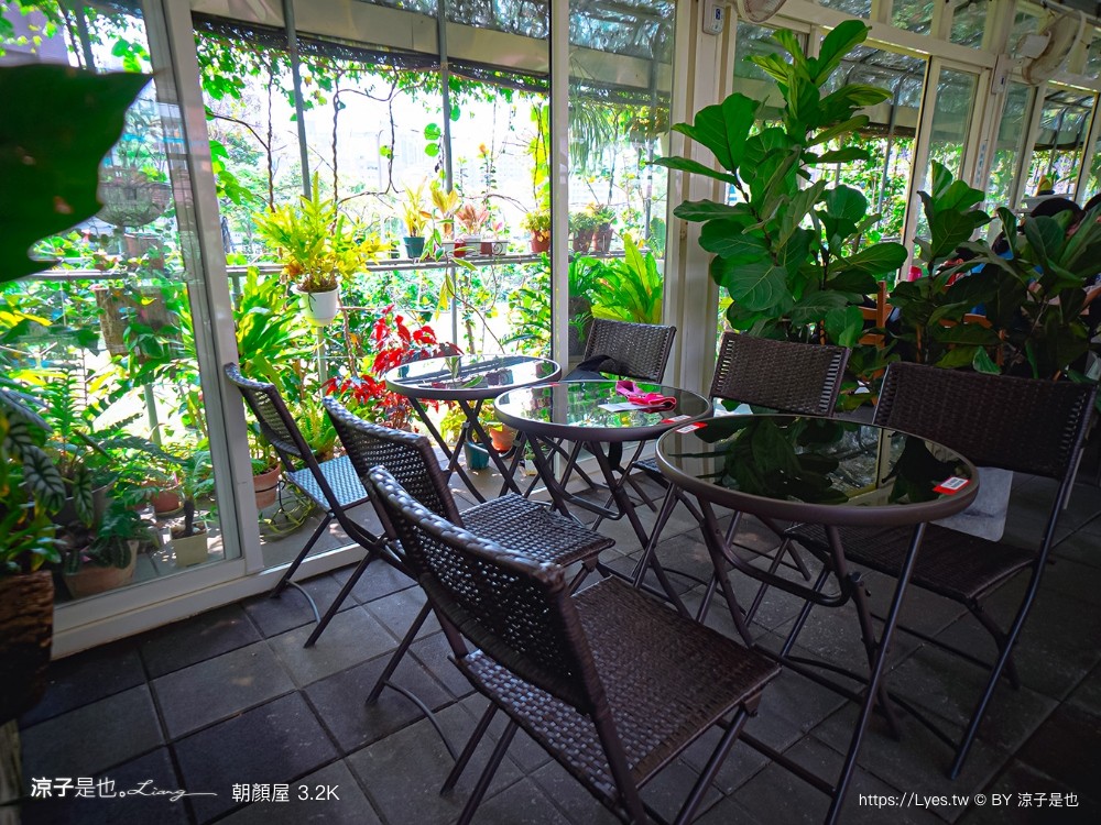 朝顏屋32k 菜單 桃園早午餐 桃園咖啡館 森林系溫室餐廳 披薩 桃園下午茶 隱藏版 貝果 停車 鐵路咖啡