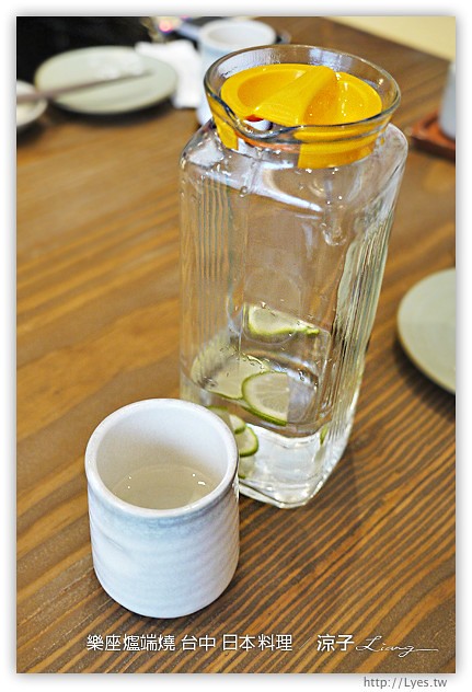 台中-樂座爐端燒 日本料理-有氣氛、料理好吃、服務一般、價位偏貴的日式餐廳