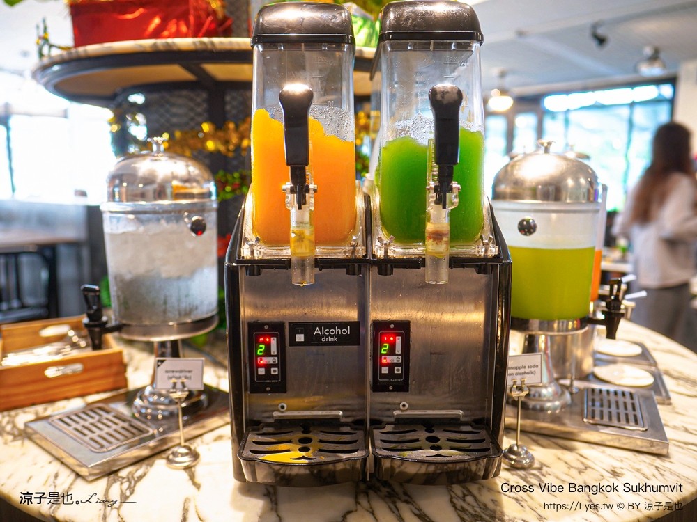 曼谷住宿 Cross Vibe Bangkok Sukhumvit 泰國飯店 四星級 親子飯店推薦 bts on nut 公寓式旅店 房價 交通 素坤逸