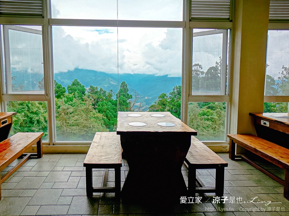 愛立家旅遊民宿 清境住宿 清境包棟民宿 水管屋 玻璃屋 小木屋 兒童遊戲室 早餐 晚餐