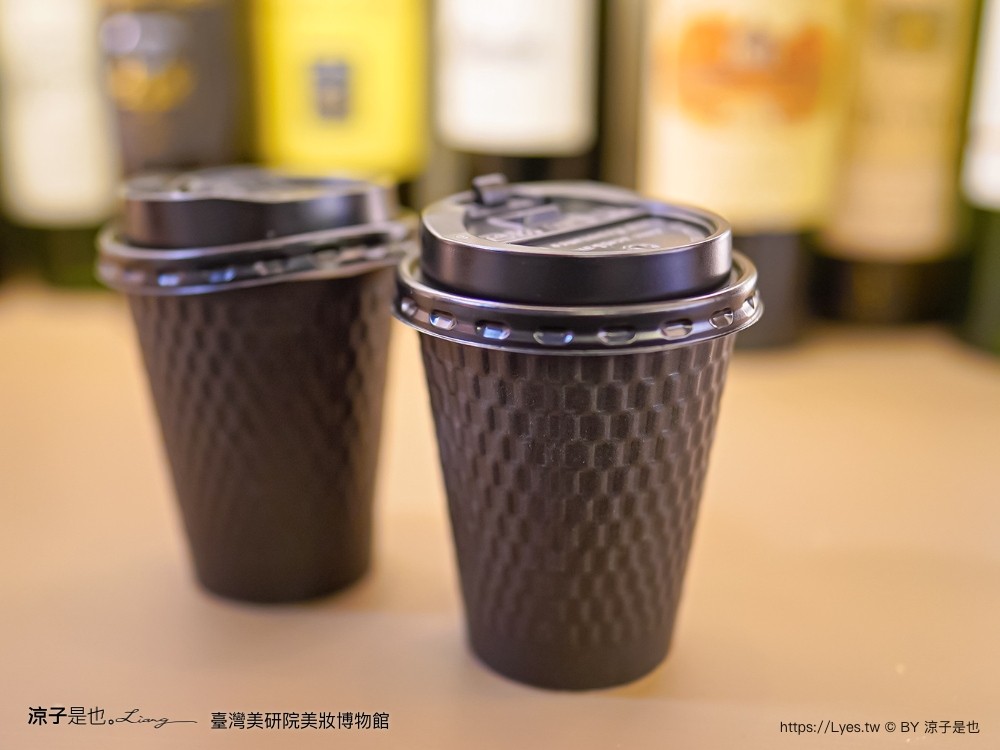 台灣美研院 美妝博物館 門票 台南景點 安平景點 化妝品 觀光工廠 網美拍照 評論 預約 婚紗 雷雕粉餅