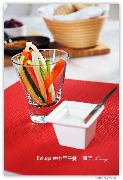 台中-Beluga Restaurant&Bar-享受貴婦級的池畔早午餐