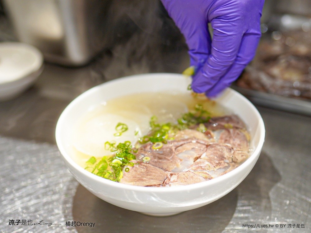 橘起Orengy 橘起 Orengy 台中南屯美食 橘起麵食 橘起菜單 老鴨粉絲 蘭州牛肉麵 平價麵店 大墩路餐廳 櫻桃鴨湯麵 清燉牛肉麵
